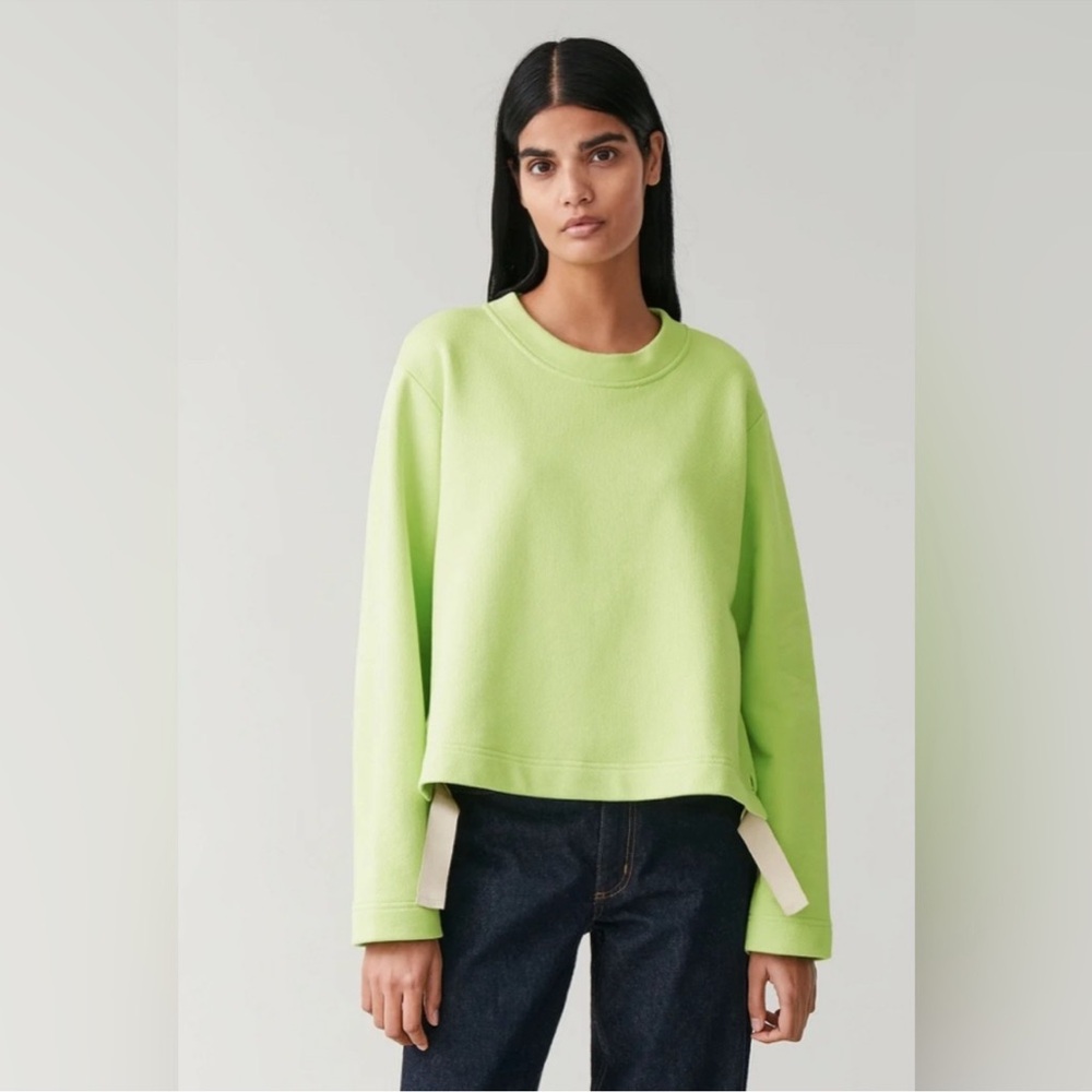 COS Cropped Sweatshirt Size Large